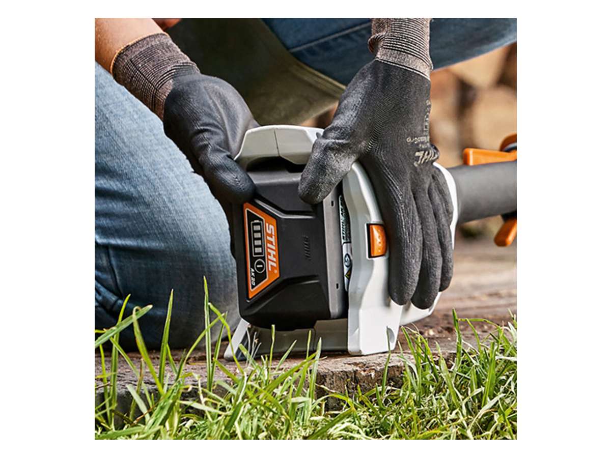 Introduzione della batteria - Stihl